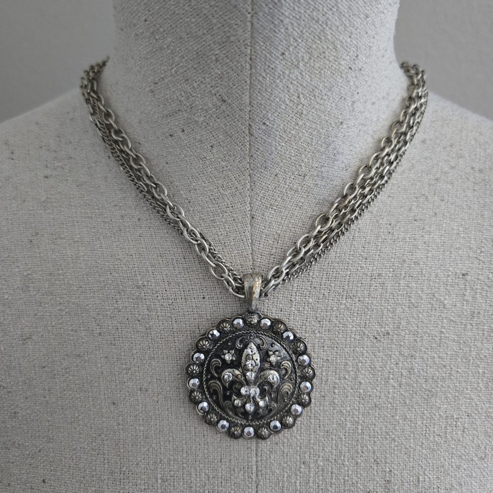 Fleur-de-lis Necklace